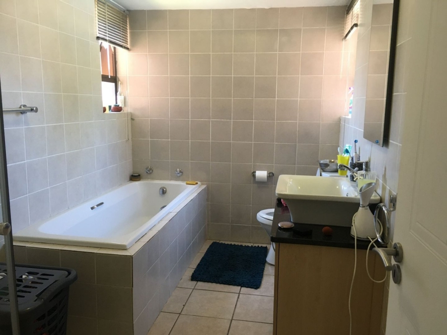 2 Bedroom Property for Sale in Vredenhof Sh Free State